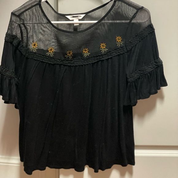 Lauren Conrad Sunflower Top - Picture 1 of 3